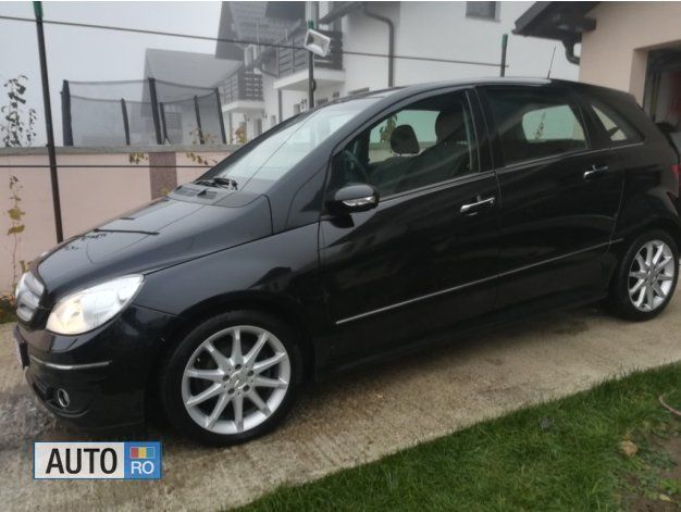 Second-hand Mercedes B200 140 CP (102 kW) 2007 Negru metalizat Monovolum