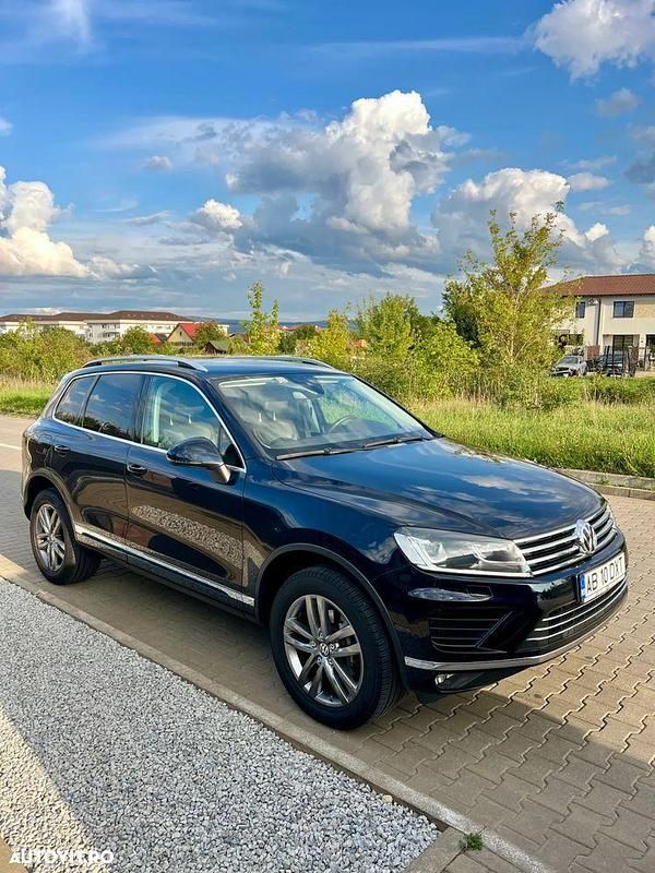 Second-hand VW Touareg Terrain Tech 262 CP (192 kW) 2017 Culoarealbastru SUV