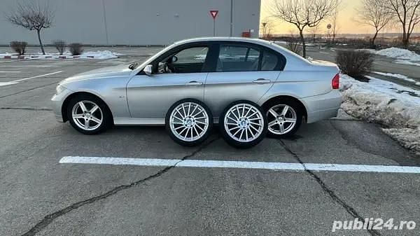 Second-hand BMW 320 122 CP (89 kW) 2008 Berlinǎ