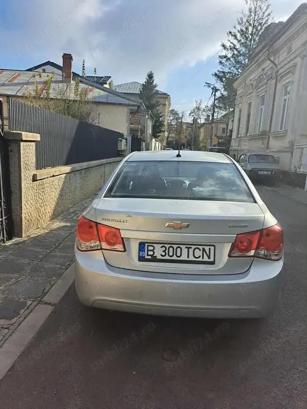 Second-hand Chevrolet Cruze 123 CP (90 kW) 2011 Berlinǎ