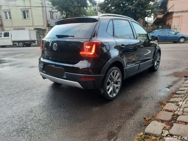 Second-hand VW Polo Cross 90 CP (66 kW) 2015 Hatchback