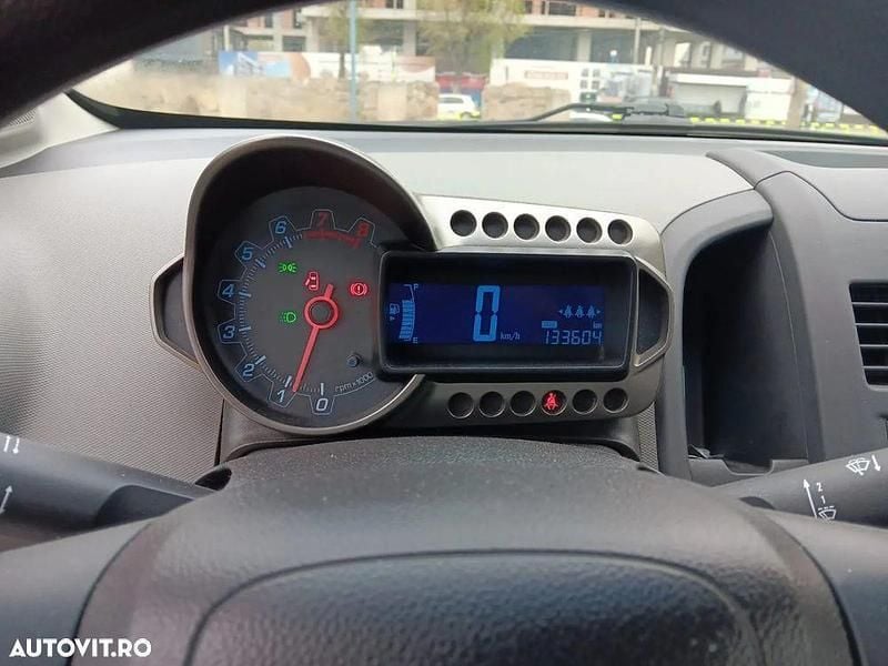 Gri Utilizat 2012 Chevrolet Aveo LT Berlinǎ | 3.700 EUR - Imagine 1/4