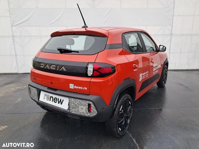 Second-hand Dacia Spring Extreme 47 kW (65 CP) 2024 Culoarerosu Hatchback