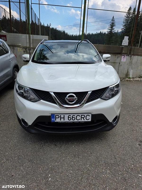 Culoarealb Utilizat 2017 Nissan Qashqai Tekna+ SUV | 12.500 EUR (Preț OK) - Imagine 1/4