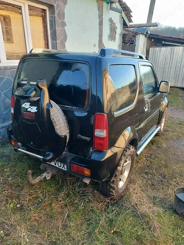 Second-hand Suzuki Jimny 65 CP (47 kW) 2007 Negru SUV