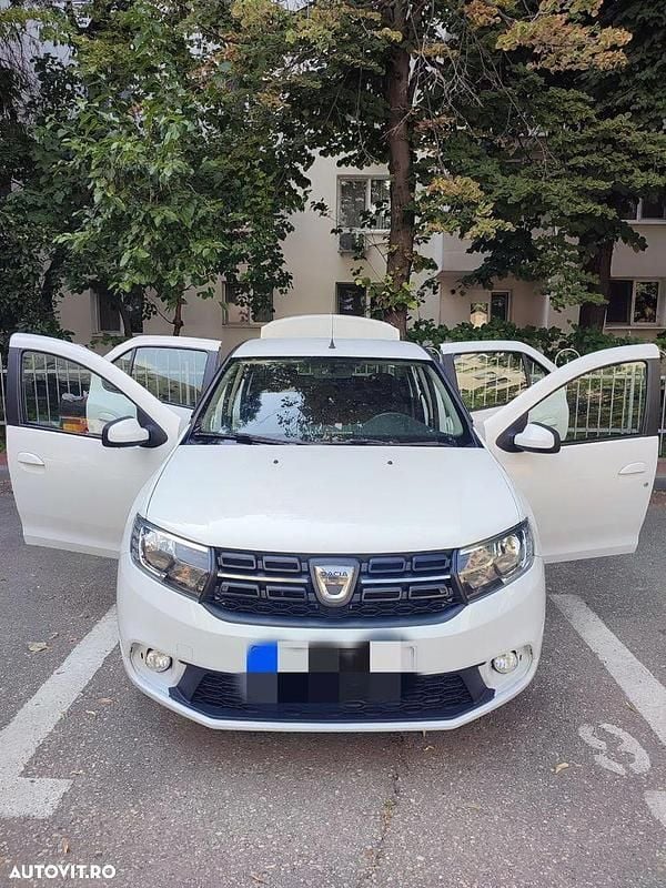 Alb Utilizat 2018 Dacia Logan Lauréate Berlinǎ | 5.250 EUR (Preț bun) - Imagine 1/4