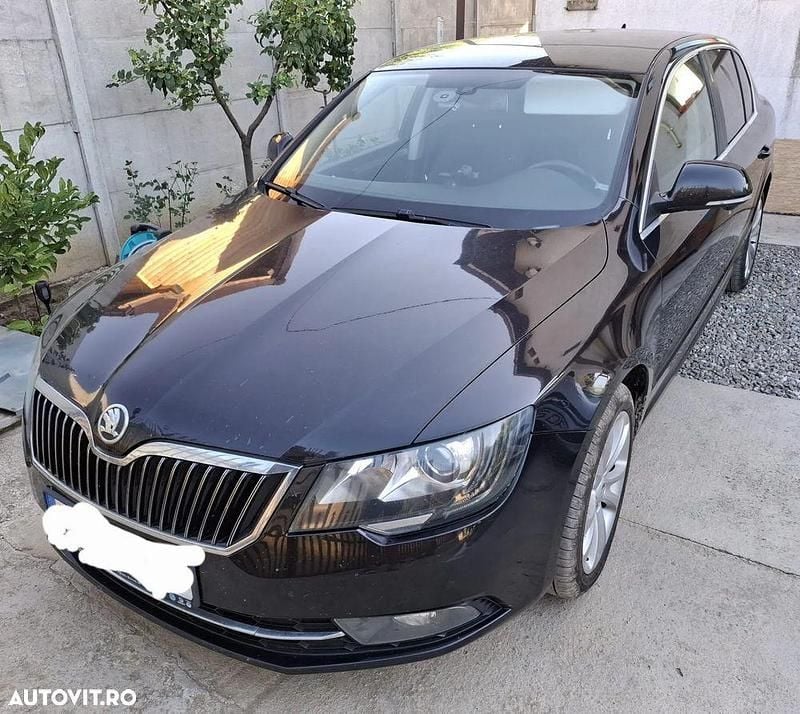Culoarenegru Utilizat 2014 Skoda Superb Ambition Break | 8.500 EUR (Super Preț) - Imagine 1/4