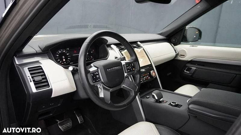 Second-hand Land Rover Discovery 5 300 CP (220 kW) 2024 Culoaremaro SUV