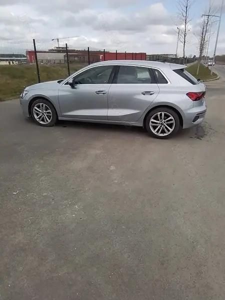 Second-hand Audi A3 Advanced 150 CP (110 kW) 2023 Argintiu Hatchback