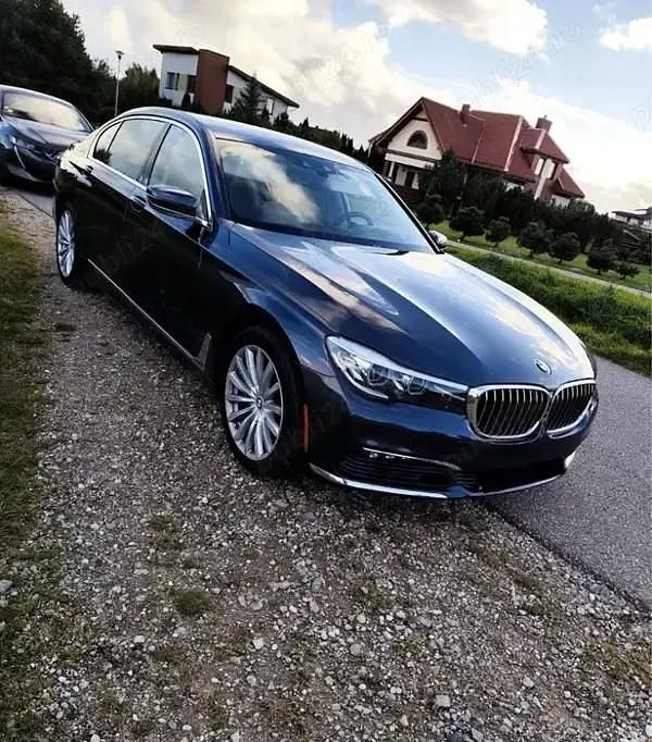 Second-hand BMW 740L 326 CP (239 kW) 2016 Berlinǎ
