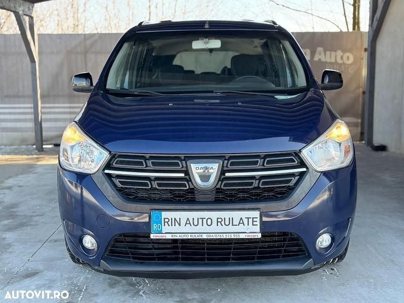 Second-hand Dacia Lodgy Lauréate 102 CP (75 kW) 2019 Culoarealbastru Monovolum