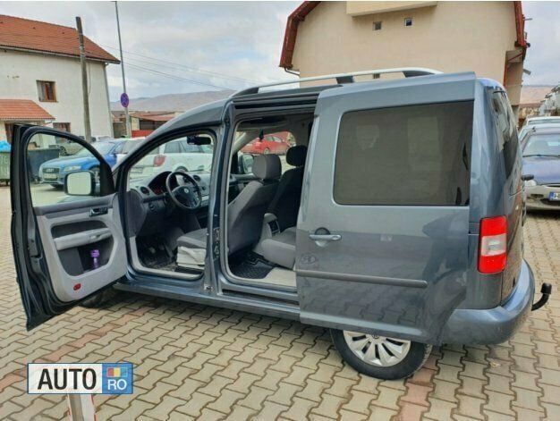 Second-hand VW Caddy 105 CP (77 kW) 2010 Gri Monovolum