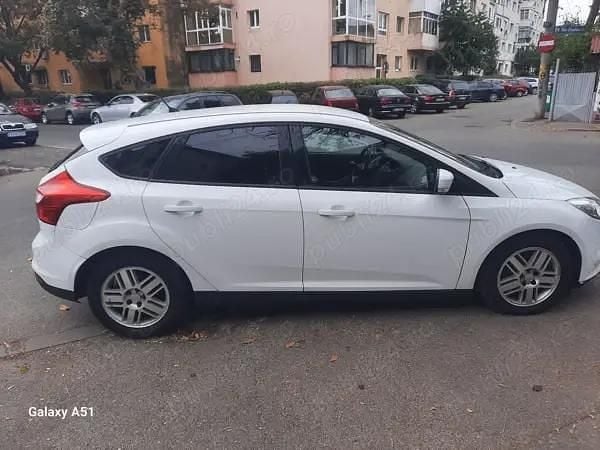 Second-hand Ford Focus 101 CP (74 kW) 2012 Alb Hatchback