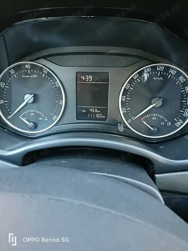 Utilizat 2011 Skoda Octavia Berlinǎ | 4.500 EUR (Preț bun) - Imagine 1/4