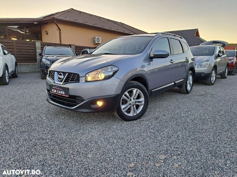 Argint Utilizat 2013 Nissan Qashqai +2 Visia SUV | 7.990 EUR - Imagine 1/4