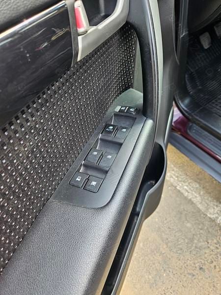 Second-hand Chevrolet Captiva 163 CP (119 kW) 2011 SUV