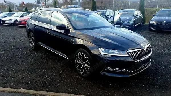 Utilizat 2020 Skoda Superb LAURIN & KLEMENT Break | 26.850 EUR (Puțin scump) - Imagine 1/4
