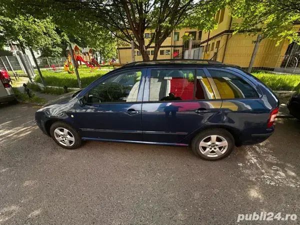 Second-hand Skoda Fabia 59 CP (43 kW) 2006 Albastru Hatchback