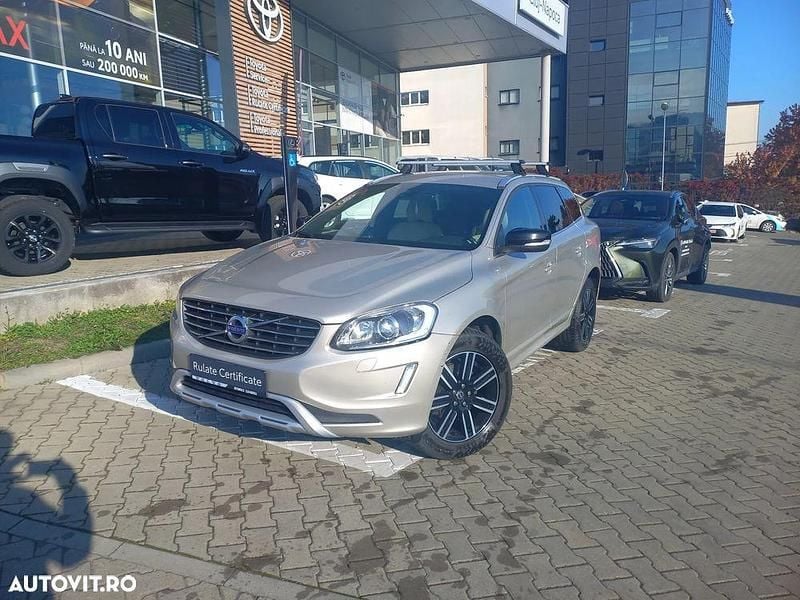 Second-hand Volvo XC60 Momentum 190 CP (139 kW) 2017 Culoaremaro SUV