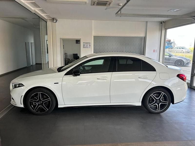 Second-hand Mercedes A250 AMG line 163 CP (119 kW) 2021