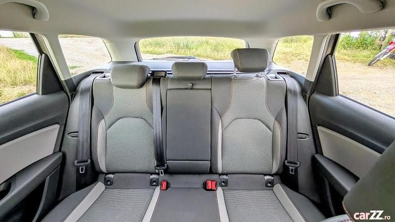 Second-hand Seat Leon X-Perience 4Drive 184 CP (135 kW) 2015 Gri Break