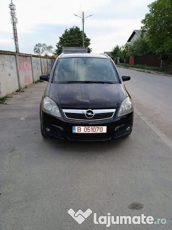Utilizat 2008 Opel Zafira Monovolum | 2.700 EUR (Preț bun) - Imagine 1/4