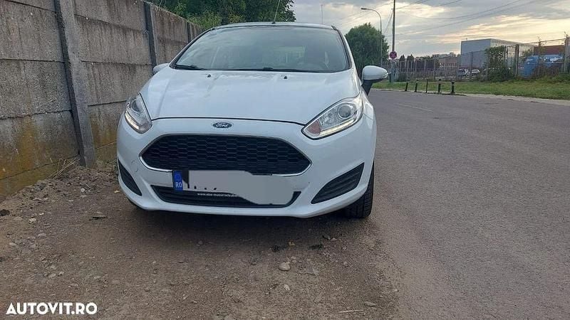 Culoarealb Utilizat 2017 Ford Fiesta Trend Hatchback | 8.000 EUR (Preț OK) - Imagine 1/4