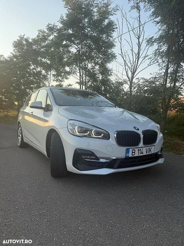 Alb Utilizat 2019 BMW 218 Monovolum | 17.400 EUR (Super Preț) - Imagine 1/4