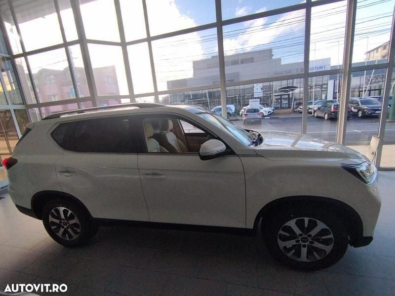 Nouă Ssangyong (KGM) Rexton 202 CP (148 kW) 2025 Culoarealb SUV