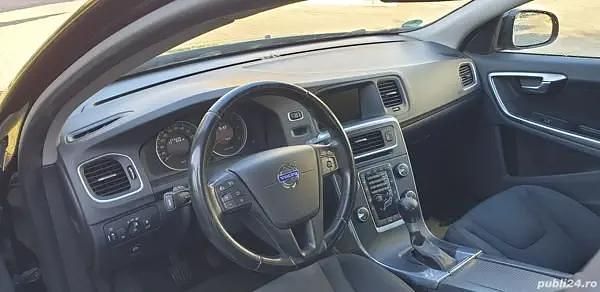 Second-hand Volvo S60 116 CP (85 kW) 2011 Negru Berlinǎ