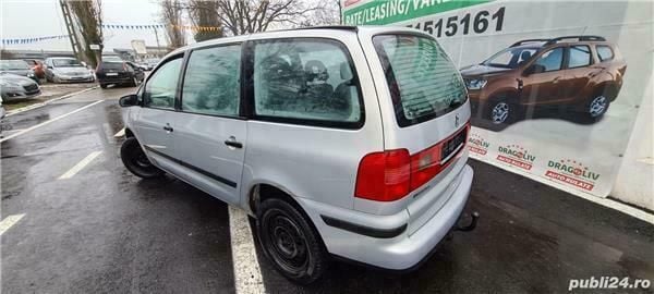 Second-hand VW Sharan 116 CP (85 kW) 2002 Gri Monovolum