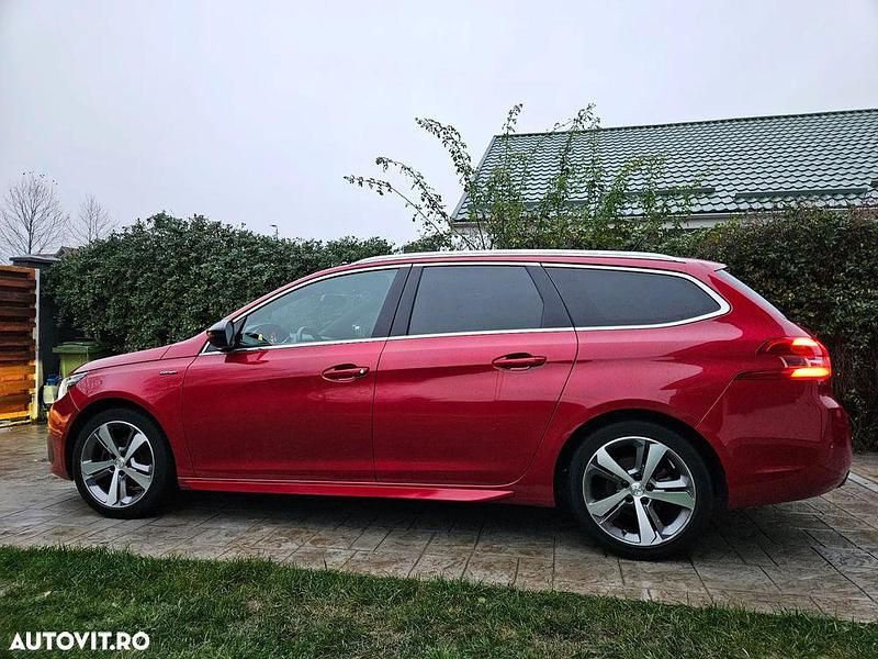 Second-hand Peugeot 308 GT-line 130 CP (95 kW) 2017 Culoarerosu Break