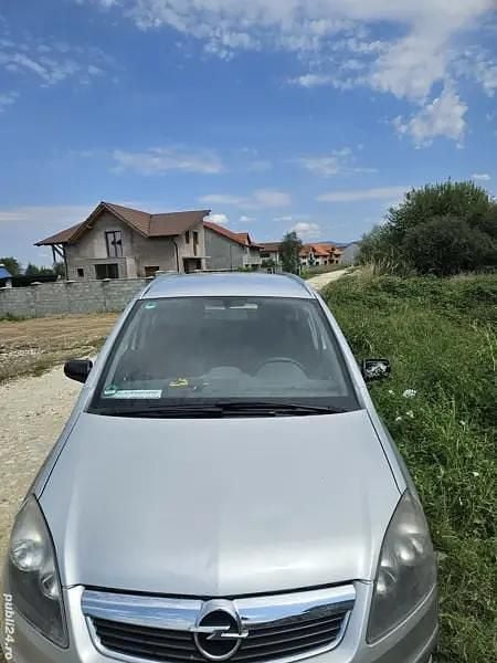 Utilizat 2007 Opel Zafira Monovolum | 2.400 EUR (Preț OK) - Imagine 1/4