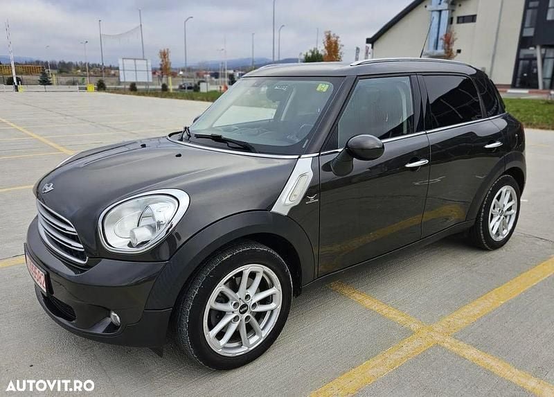 Culoaremaro Utilizat 2015 Mini Cooper D Countryman SUV | 8.500 EUR (Preț bun) - Imagine 1/4