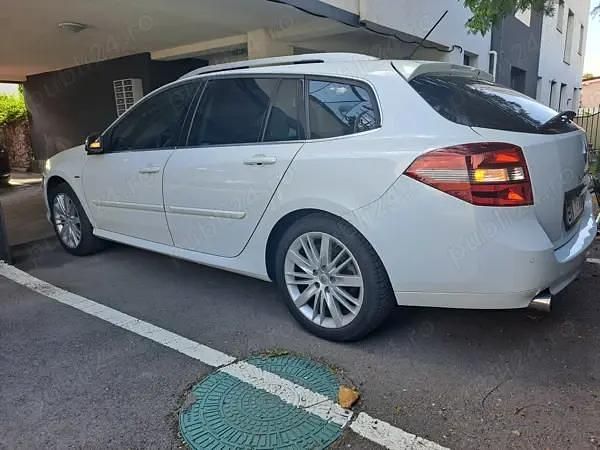 Second-hand Renault Laguna III 110 CP (80 kW) 2015 Alb Break