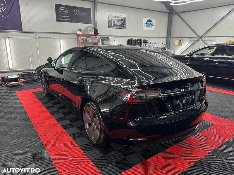 Second-hand Tesla Model 3 365 kW (497 CP) 2021 Culoarenegru Berlinǎ