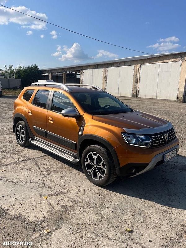 Culoaremaro Utilizat 2021 Dacia Duster Prestige SUV | 18.000 EUR (Preț OK) - Imagine 1/4