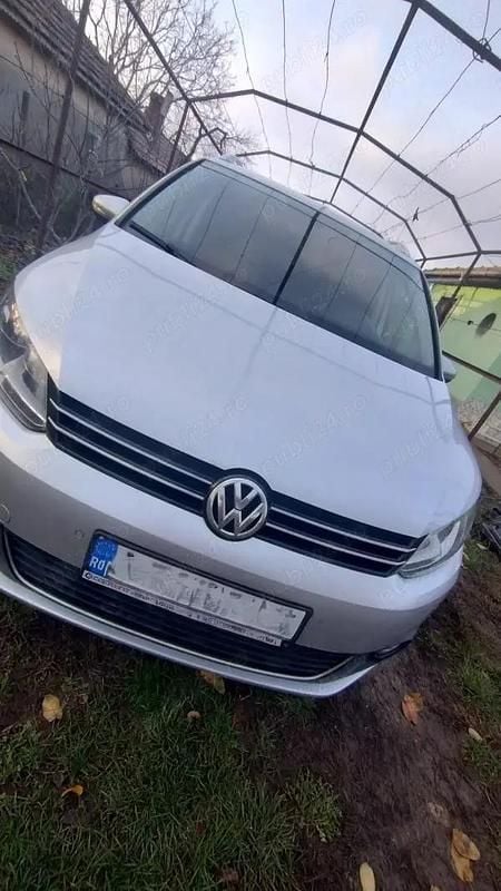 Gri Utilizat 2015 VW Touran Monovolum | 8.500 EUR (Preț OK) - Imagine 1/4