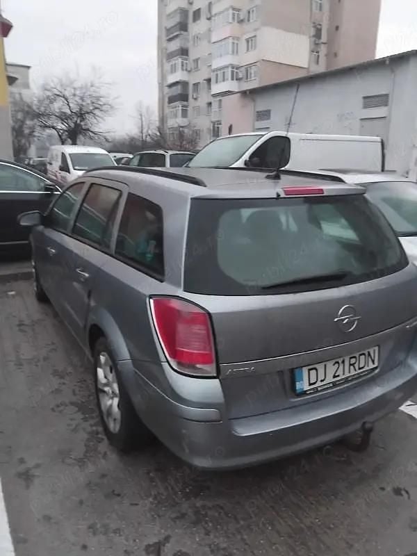 Second-hand Opel Astra 100 CP (73 kW) 2005 Hatchback