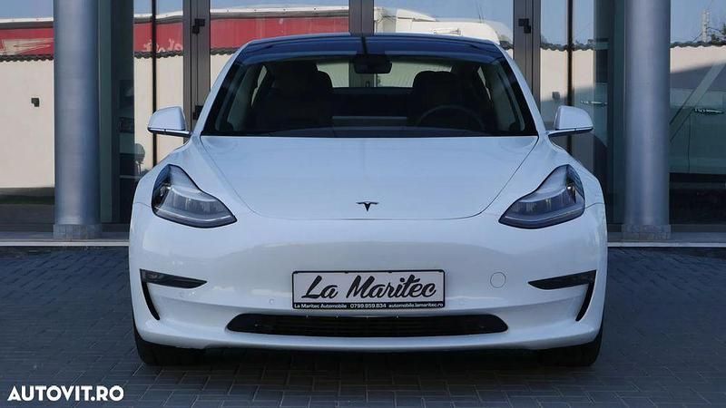 Culoarealb Utilizat 2019 Tesla Model 3 Berlinǎ | 25.410 EUR (Preț OK) - Imagine 1/4