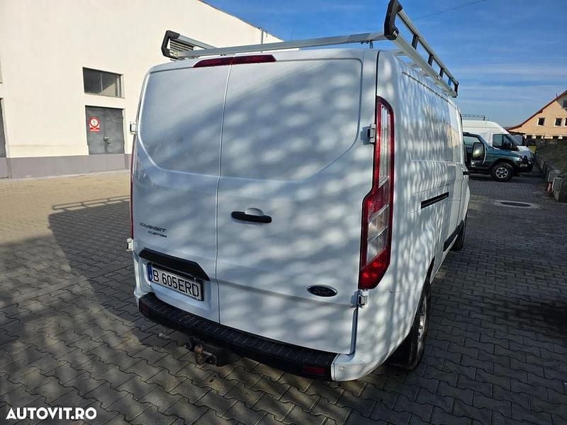 Second-hand Ford Transit Custom Limited 130 CP (95 kW) 2022 Culoarealb Monovolum