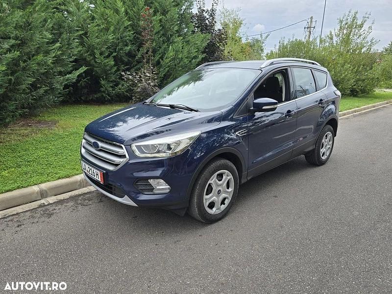 Culoarealbastru Utilizat 2018 Ford Kuga Titanium SUV | 10.200 EUR (Super Preț) - Imagine 1/4