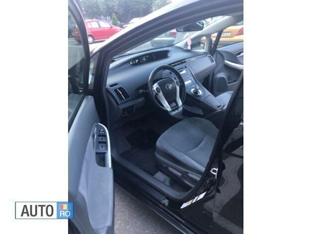 Second-hand Toyota Prius 136 CP (100 kW) 2009 Negru Hatchback