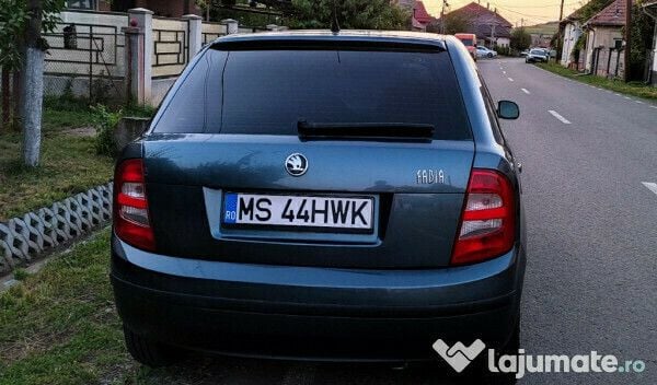 Second-hand Skoda Fabia 75 CP (55 kW) 2004 Gri Hatchback