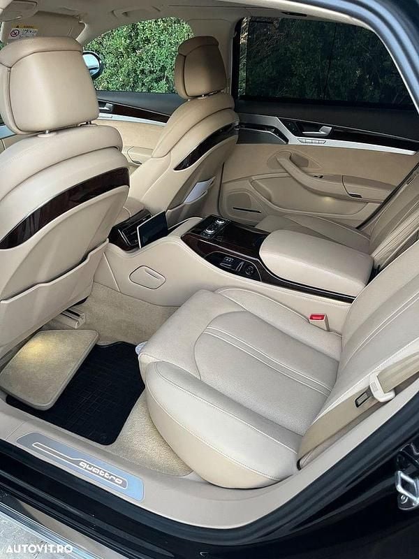 Negru Utilizat 2015 Audi A8L Berlinǎ | 28.500 EUR (Super Preț) - Imagine 1/4