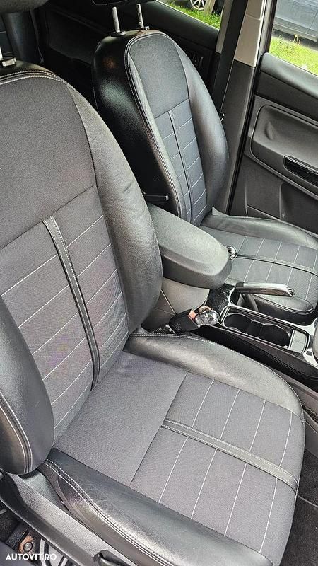 Second-hand Ford Kuga Trend 140 CP (102 kW) 2012 Maro SUV