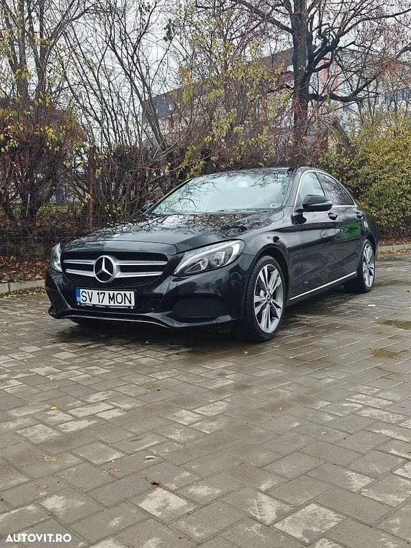 Culoarenegru Utilizat 2017 Mercedes C220 Berlinǎ | 16.500 EUR (Preț bun) - Imagine 1/4