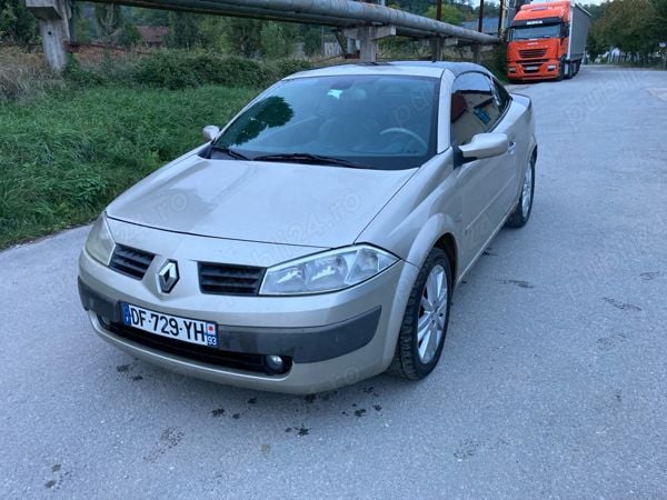 Utilizat 2004 Renault Mégane II | 900 EUR (Preț bun) - Imagine 1/4