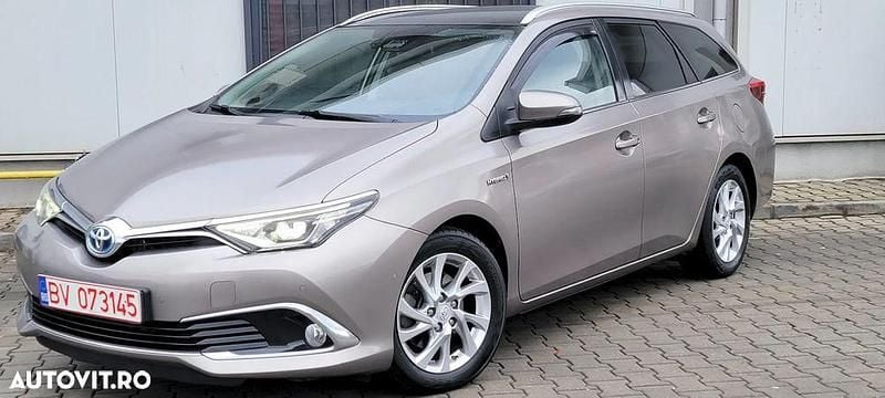 Culoaremaro Second-hand 2015 Toyota Auris Hybrid Sol Break | 10.999 EUR (Preț OK) - Imagine 1/4