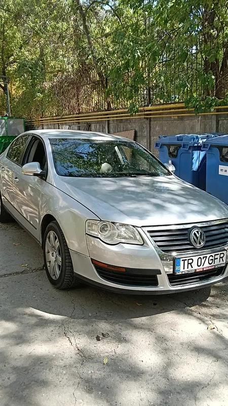 Utilizat 2007 VW Passat Berlinǎ | 2.800 EUR (Preț OK) - Imagine 1/4